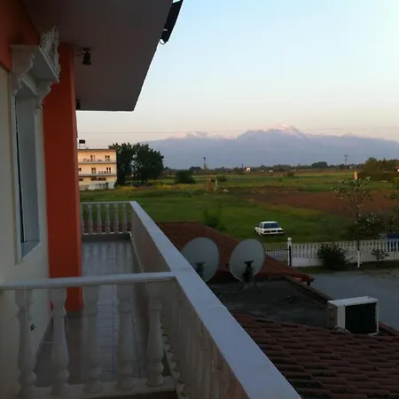 Hotel Avra