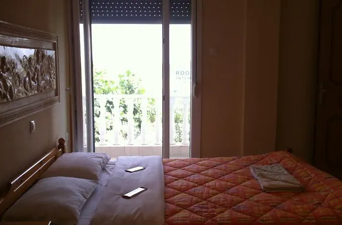 Hotel Avra *
